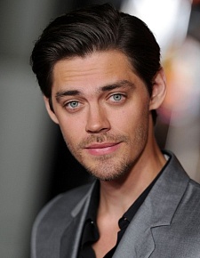 Том Пэйн (Tom Payne)