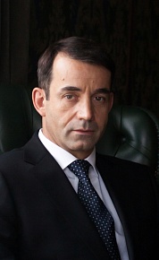 Дмитрий Певцов