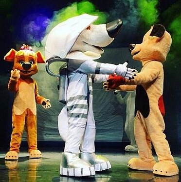 Космический мюзикл с Белкой и Стрелкой покорит Европу и Америку Космический мюзикл с Белкой и Стрелкой покорит Европу и Америку