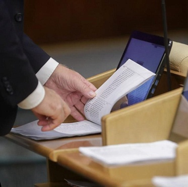 Владимир Путин дал поручение Минкульту по квотированию иностранного кино Владимир Путин дал поручение Минкульту по квотированию иностранного кино