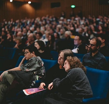 Дневники Берлинале 2024: сложности перевода, бегемоты, рейтинги и черный чай