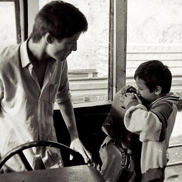 Wild Bunch приобрела права на дебютную ленту классика таджикского кино Wild Bunch приобрела права на дебютную ленту классика таджикского кино