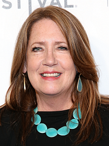 Энн Дауд (Ann Dowd)