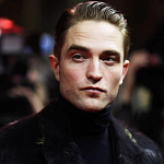 Роберт Паттинсон предстал в костюме Бэтмена 