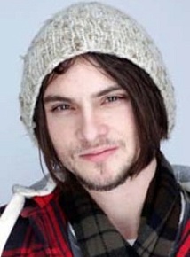 Шайло Фернандез (Shiloh Fernandez)