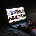 Онлайн-кинотеатры обратились в Минкомсвязь с просьбой не ограничивать трафик