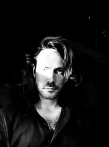 Джеймс Холл (James Hall)