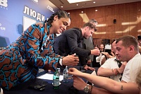 Тесса Томпсон