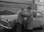 кадр из фильма Берегись автомобиля