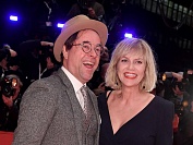 Открытие 70 Берлинского международного кинофестиваля, Анна Лос и Ян Йозеф Лиферс