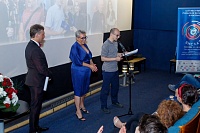 Церемония закрытия 12 фестиваля "Висла", актриса Александра Конечна, Второй приз, фильм «Как кошка с собакой» Януша Кондратюка 