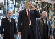 кадр из фильма Иностранец