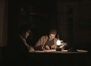 кадр из фильма Чужой дом