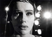 кадр из фильма Персона