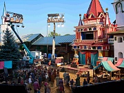 на съемках фильма Царевна Несмеяна