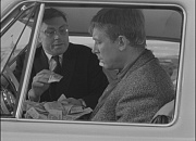 кадр из фильма Берегись автомобиля