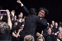 Церемония закрытия 72 Каннского кинофестиваля, режиссер Пон Джун Хо ("Паразиты")