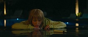 кадр из фильма Обитель зла: Мутация