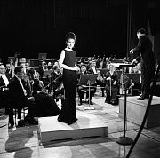 кадр из фильма Мария до Каллас