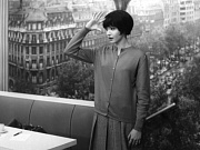 кадр из фильма Жить своей жизнью