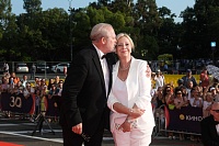 Церемония закрытия 30 Кинотавра, режиссер Владимир Хотиненко с супругой Татьяной