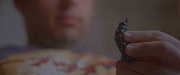 кадр из фильма Меня пожирает собственная кровать