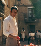 кадр из фильма Память сердец